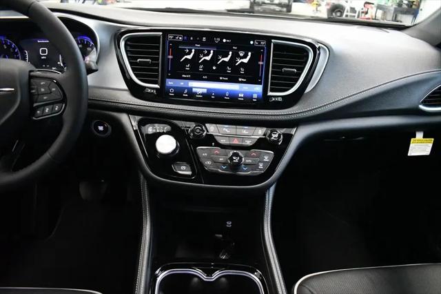 2026 Chrysler Pacifica Limited AWD