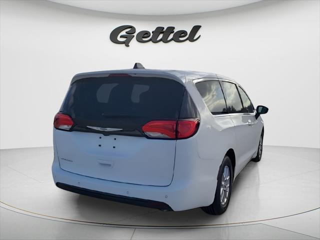 2026 Chrysler Voyager LX