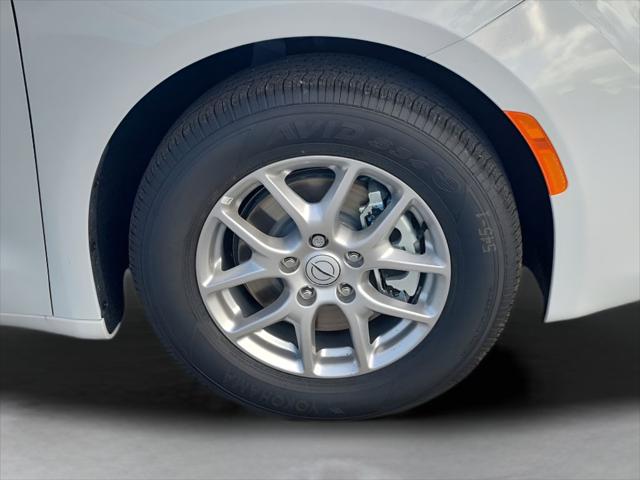 2026 Chrysler Voyager LX