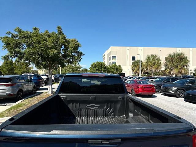 2022 Chevrolet Silverado 1500 2WD Crew Cab Short Bed RST