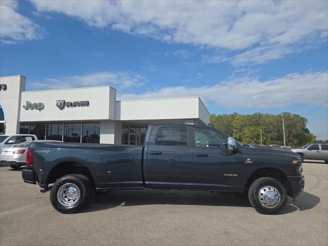 2026 Ram 3500 Laramie Crew Cab 4x4 8' Box