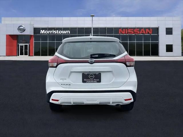 2025 Nissan Kicks S