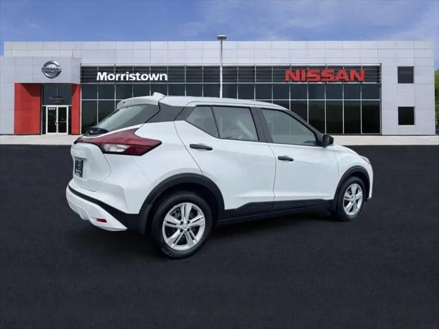 2025 Nissan Kicks S