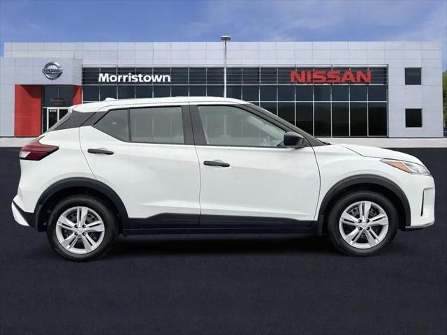 2025 Nissan Kicks S