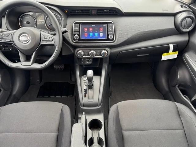 2025 Nissan Kicks S