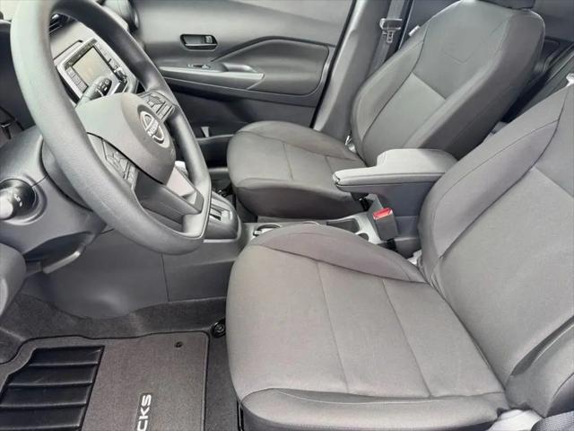 2025 Nissan Kicks S