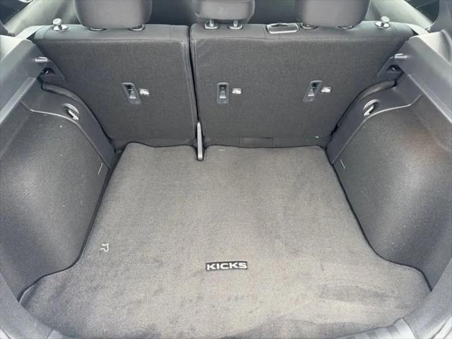 2025 Nissan Kicks S