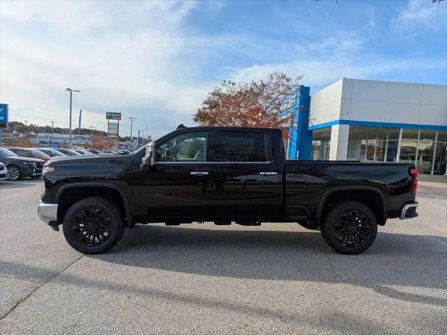 2025 Chevrolet Silverado 2500HD 4WD Crew Cab Standard Bed LTZ