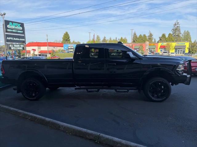 2020 Ram 3500 Laramie Crew Cab 4x4 8' Box