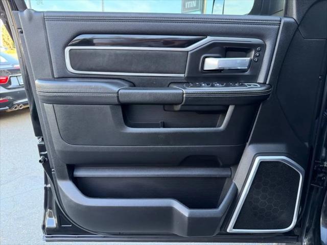 2020 Ram 3500 Laramie Crew Cab 4x4 8' Box