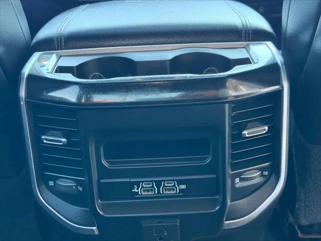 2020 Ram 3500 Laramie Crew Cab 4x4 8' Box