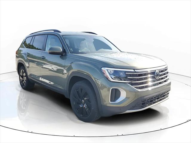 2026 Volkswagen Atlas SE with Technology