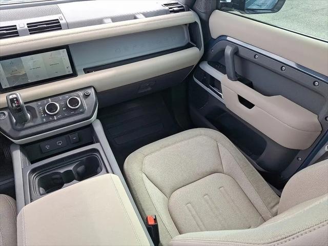 2021 Land Rover Defender 110 SE