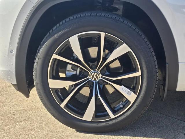 2026 Volkswagen Atlas Cross Sport SEL Premium R-Line