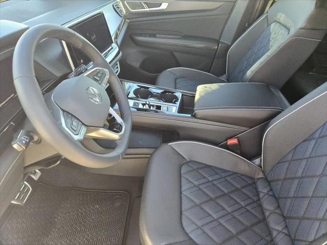 2026 Volkswagen Atlas Cross Sport SEL Premium R-Line