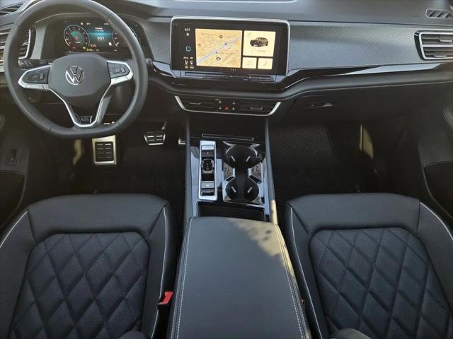 2026 Volkswagen Atlas Cross Sport SEL Premium R-Line