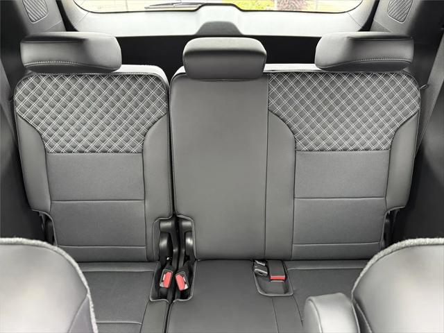 2026 GMC Acadia Denali FWD