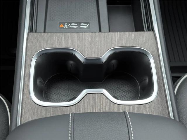 2026 GMC Acadia Denali FWD