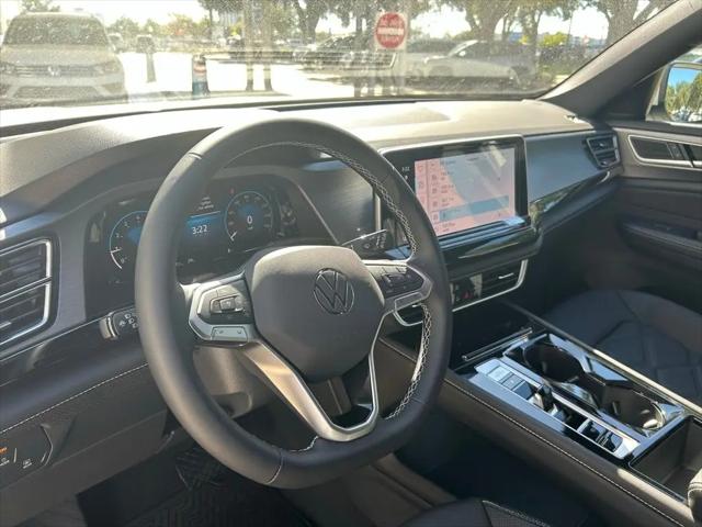 2026 Volkswagen Atlas Cross Sport SE with Technology