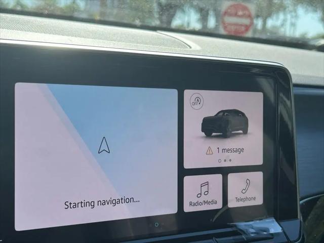 2026 Volkswagen Atlas Cross Sport SE with Technology