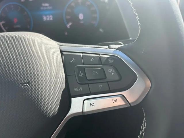 2026 Volkswagen Atlas Cross Sport SE with Technology