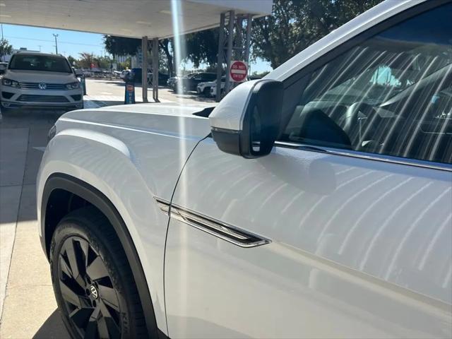 2026 Volkswagen Atlas Cross Sport SE with Technology