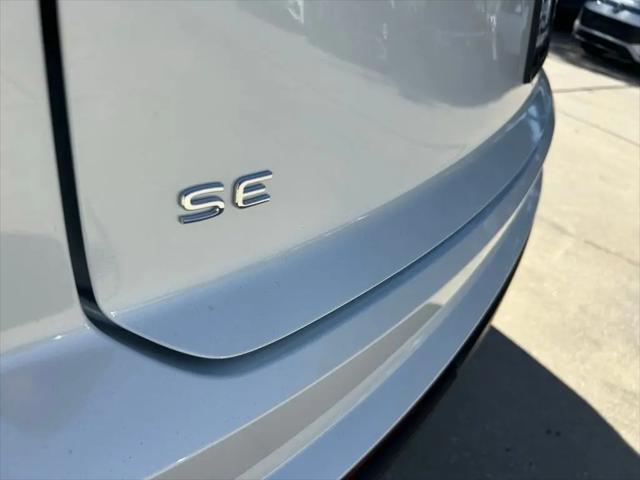 2026 Volkswagen Atlas Cross Sport SE with Technology