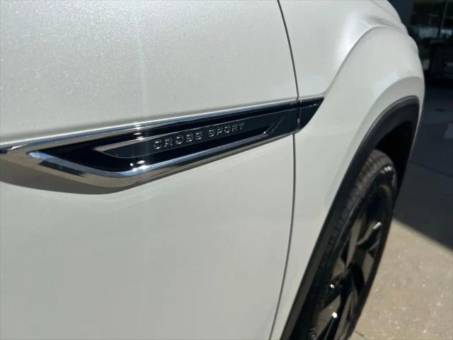 2026 Volkswagen Atlas Cross Sport SE with Technology