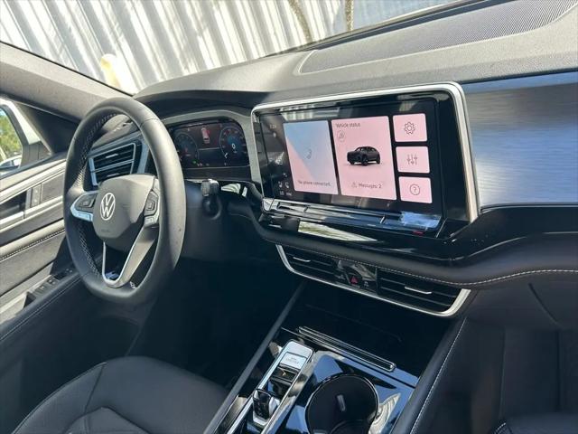 2026 Volkswagen Atlas Cross Sport SE with Technology