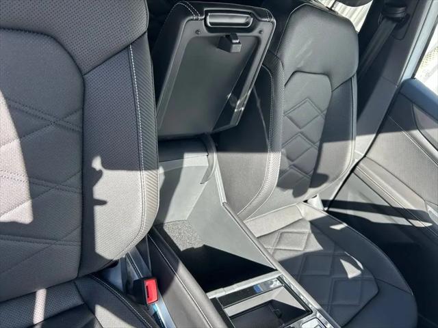 2026 Volkswagen Atlas Cross Sport SE with Technology