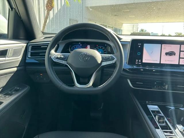 2026 Volkswagen Atlas Cross Sport SE with Technology