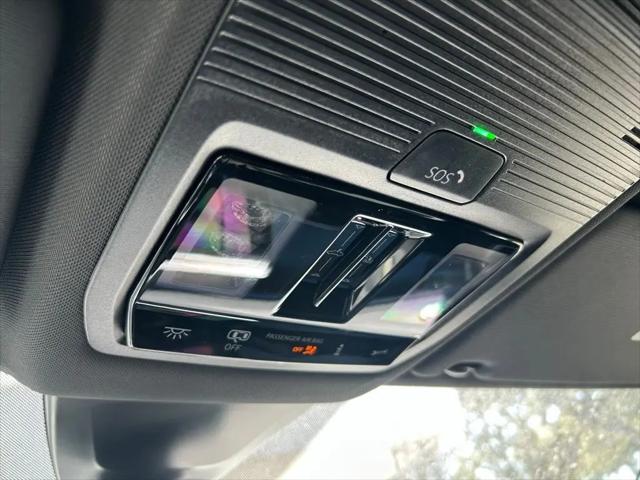 2026 Volkswagen Atlas Cross Sport SE with Technology