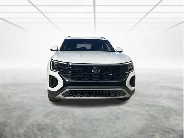2026 Volkswagen Atlas Cross Sport SE with Technology