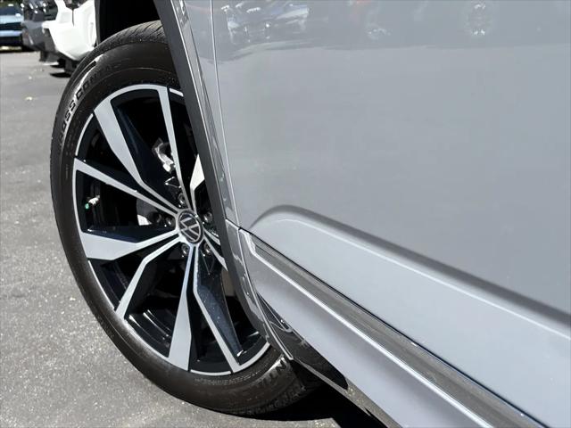 2026 Volkswagen Atlas Cross Sport SEL Premium R-Line