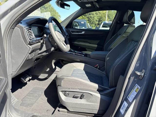 2026 Volkswagen Atlas Cross Sport SEL Premium R-Line