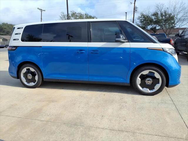 2025 Volkswagen ID. Buzz Pro S Plus with 4MOTION