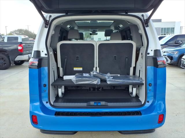 2025 Volkswagen ID. Buzz Pro S Plus with 4MOTION