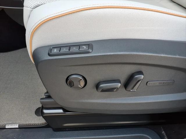 2025 Volkswagen ID. Buzz Pro S Plus with 4MOTION