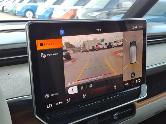 2025 Volkswagen ID. Buzz Pro S Plus with 4MOTION