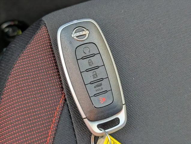 2025 Nissan Versa 1.6 SR