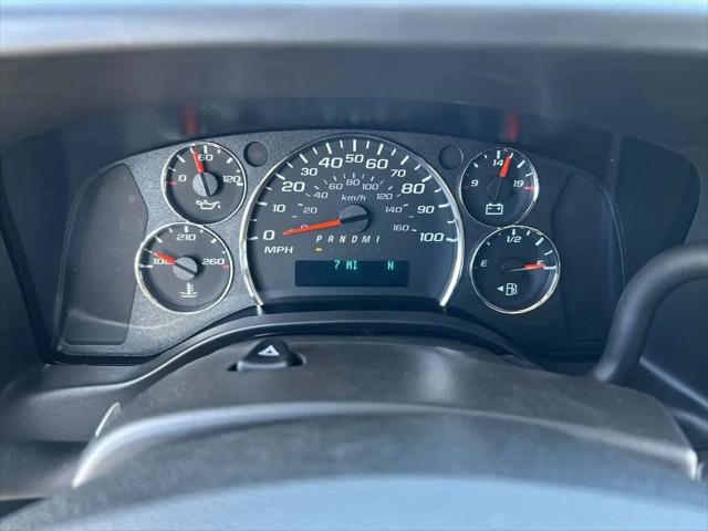 2025 GMC Savana Passenger RWD 3500 Extended Wheelbase LS