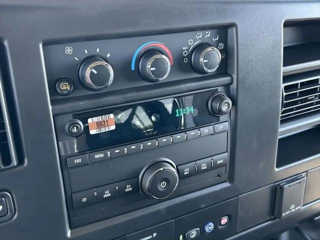 2025 GMC Savana Passenger RWD 3500 Extended Wheelbase LS
