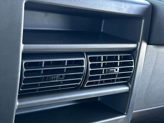 2025 GMC Savana Passenger RWD 3500 Extended Wheelbase LS