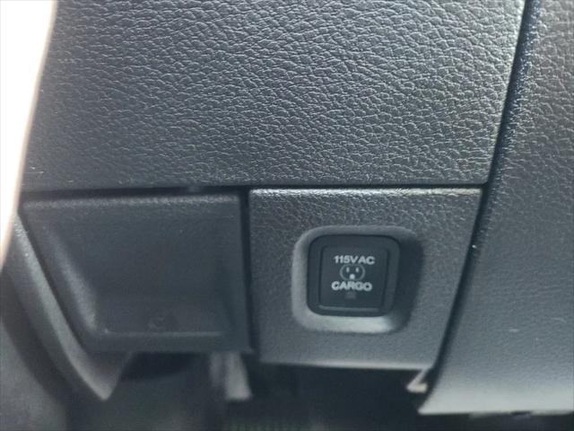 2024 Ram 2500 Tradesman Crew Cab 4x4 8' Box