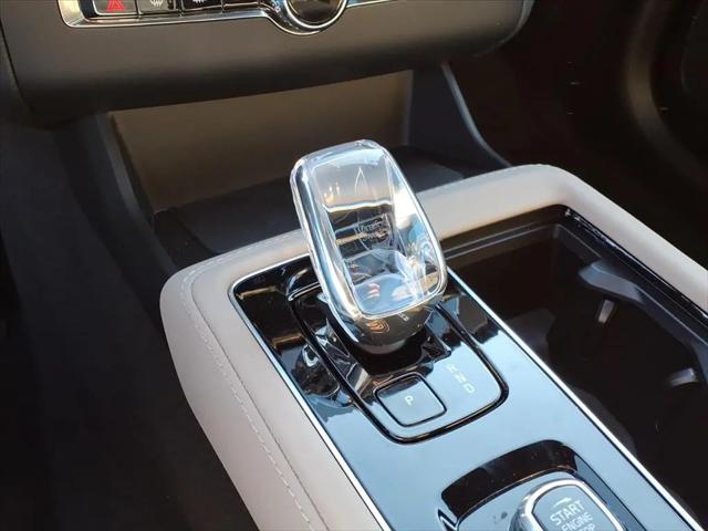 2026 Volvo XC90 Plus, B6 AWD Gas (mild hybrid), Gasoline, Bright, 7 Seats