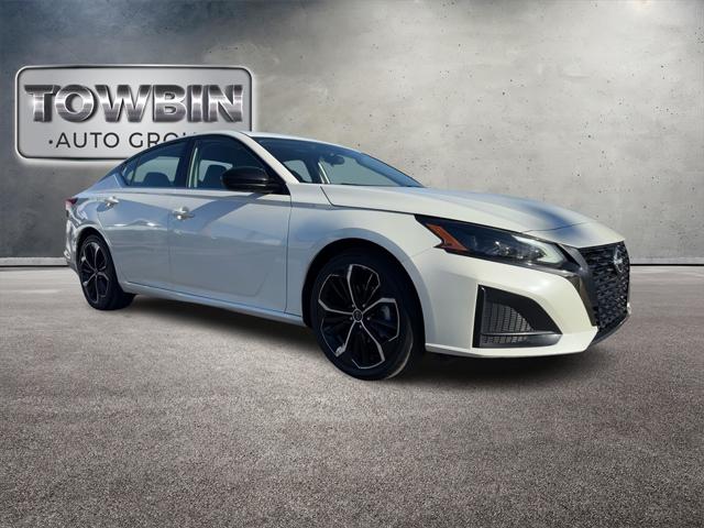 2023 Nissan Altima SR FWD 2023 Nissan Altima SR FWD