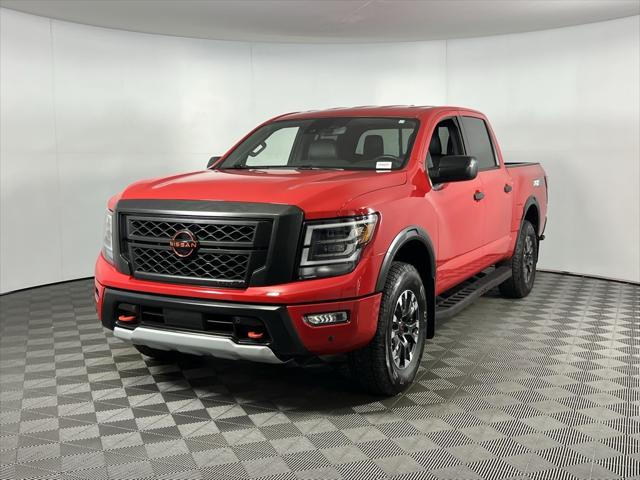 2024 Nissan TITAN Crew Cab PRO-4X 4x4