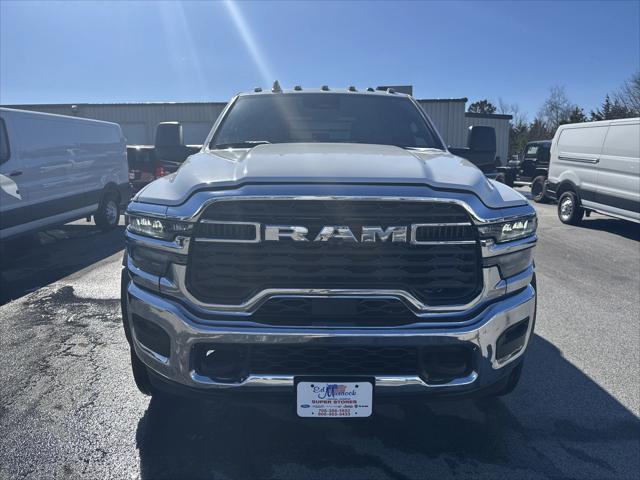 2025 RAM Ram 5500 Chassis Cab RAM 5500 TRADESMAN CHASSIS CREW CAB 4X4 84 CA