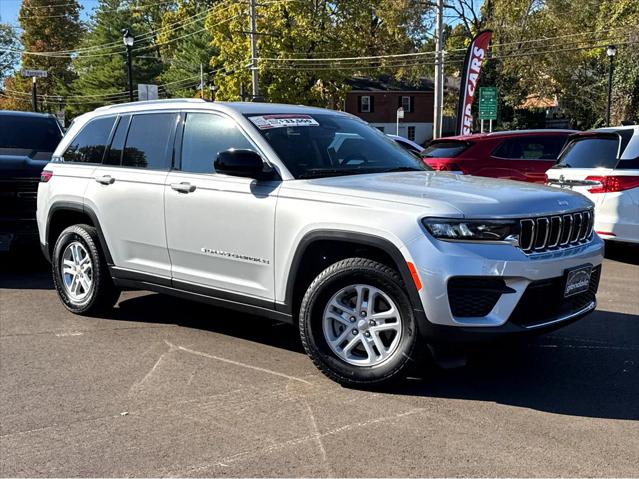 2023 Jeep Grand Cherokee Laredo 4x4