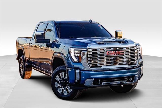 2025 GMC Sierra 2500HD 4WD Crew Cab Standard Bed Denali 2025 GMC Sierra 2500HD 4WD Crew Cab Standard Bed Denali